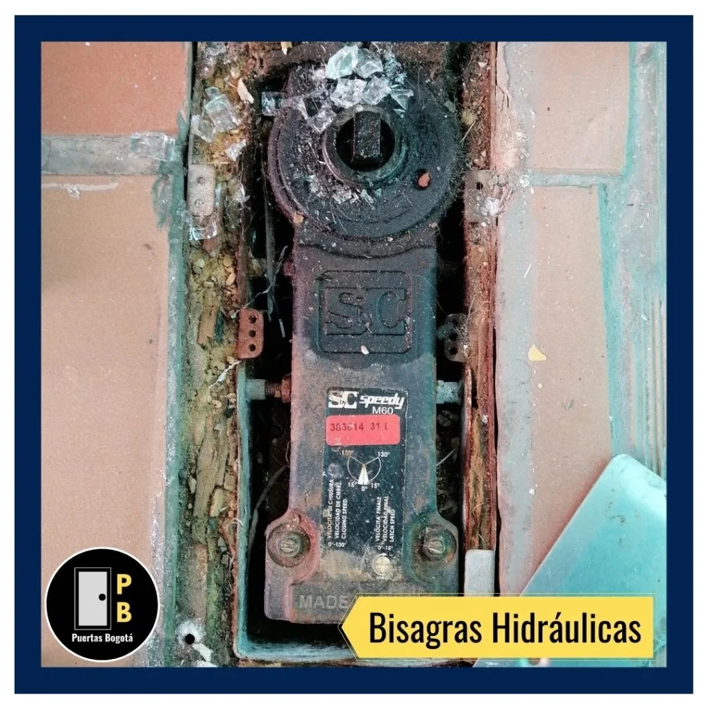 Cambio y Venta de Bisagras Hidráulicas de Piso para Puertas de Vidrio 4 Mantenimiento y Ajuste de válvulas de velocidad y cierre en muelles de suelo para garantizar un movimiento suave y hermético.